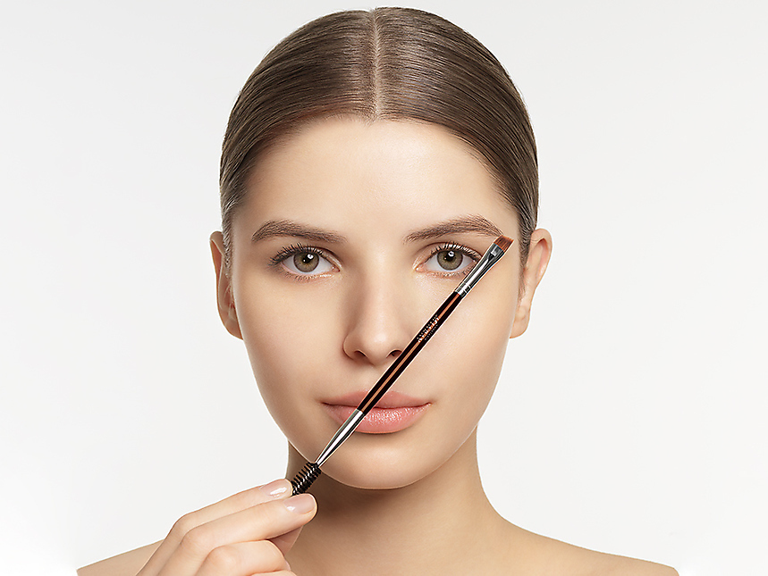 アイブロウトリートメント